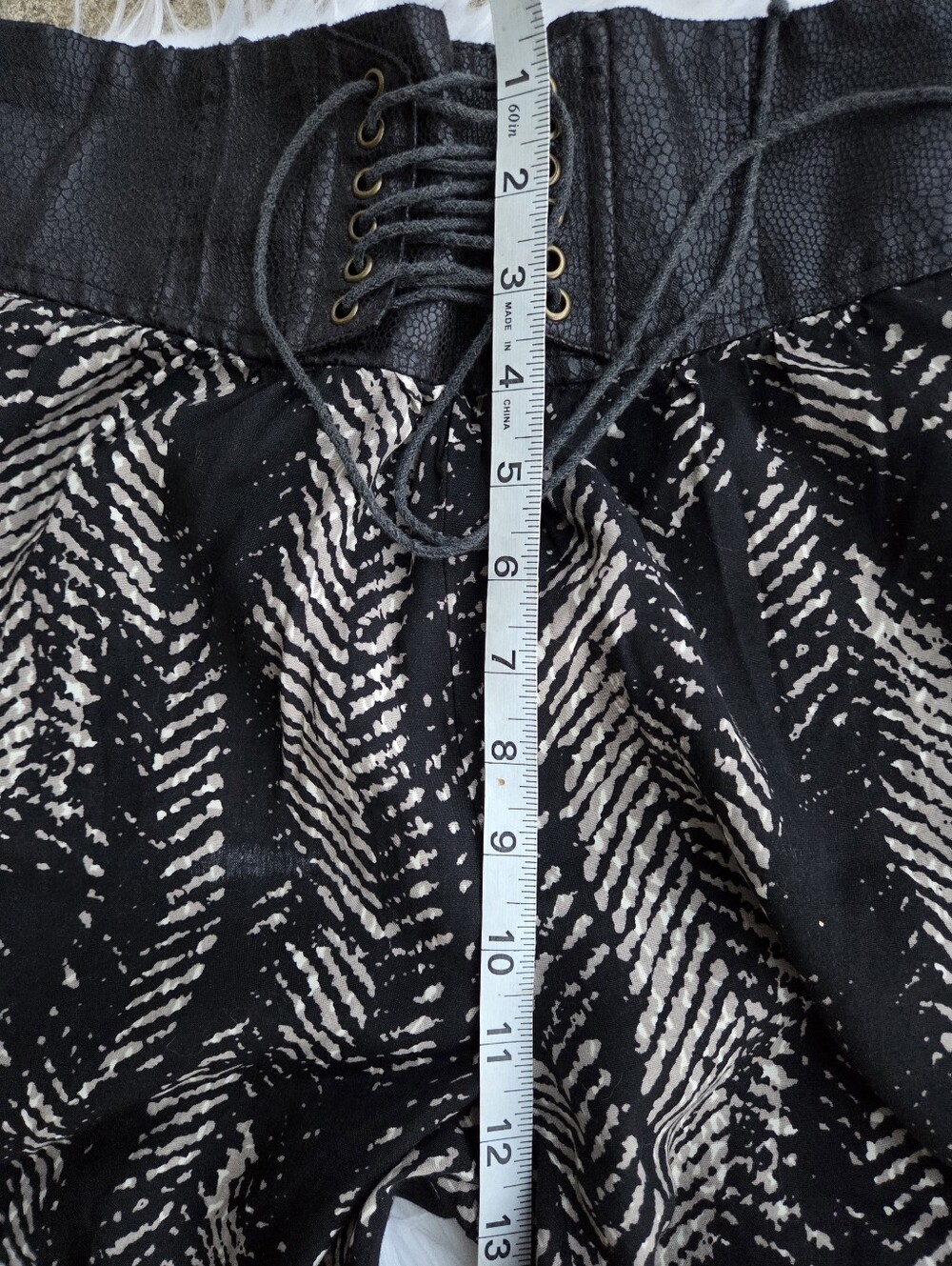 Authentic - Black And Cream High Waisted Pants - Size 5 - Picture 6 of 11